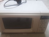 LG Brand, Microwave oven MS2041C for sale.